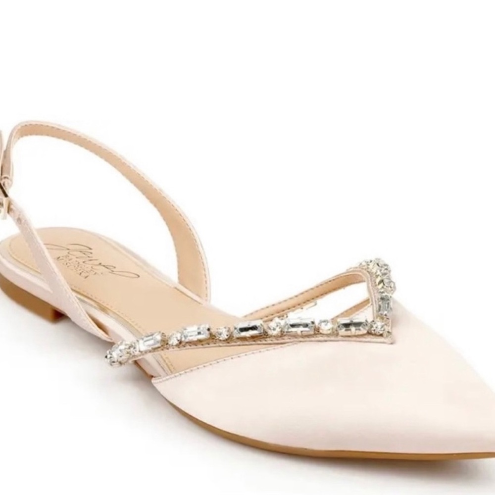 NEW Jewel Badgley Mischka Camden Pointed Toe Satin Jewel Flat Size 6 NWT